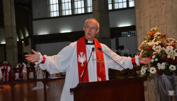 29/08 Holy Eucharist Service Archbishop of Canterbury